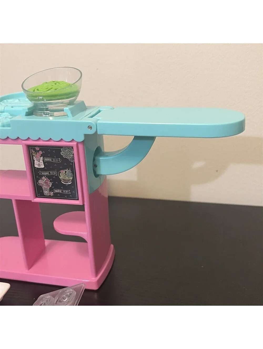 Barbie florist play